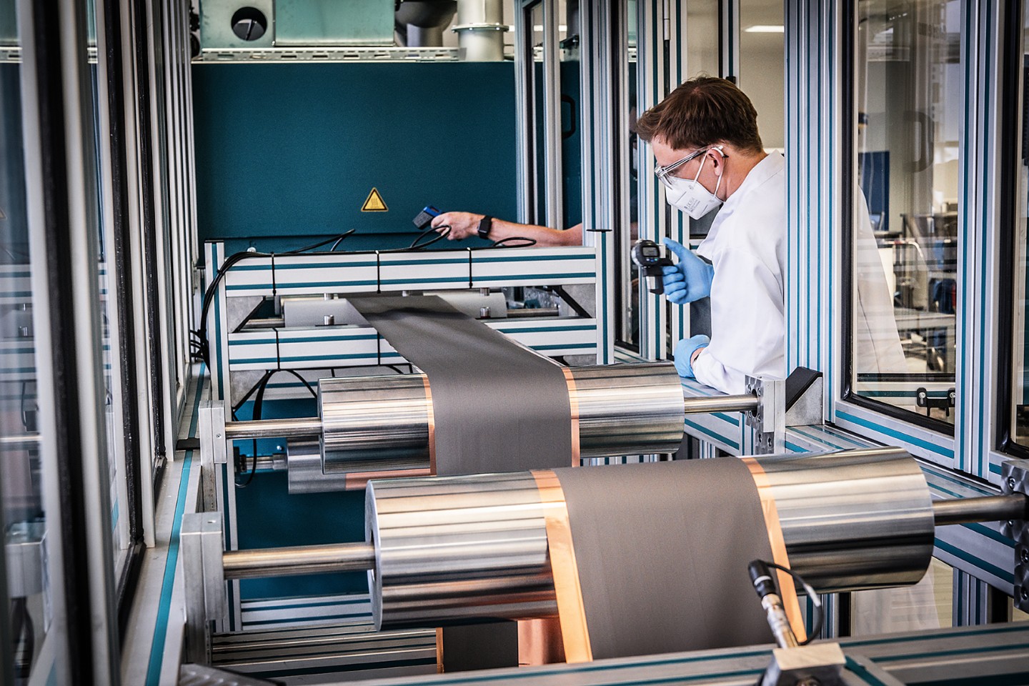 The coated film is subjected to a precise quality inspection and wound. The coated film is subjected to a precise quality inspection and wound.